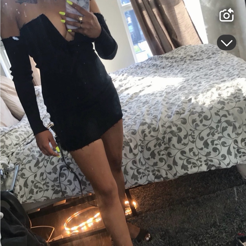 M by Marciano Ribbed Long Sleeve off the shoulder short Dress